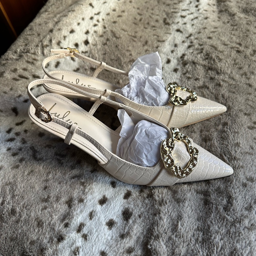 NWT Lulu's Artigan Bone Croc-Embossed Slingback Pumps